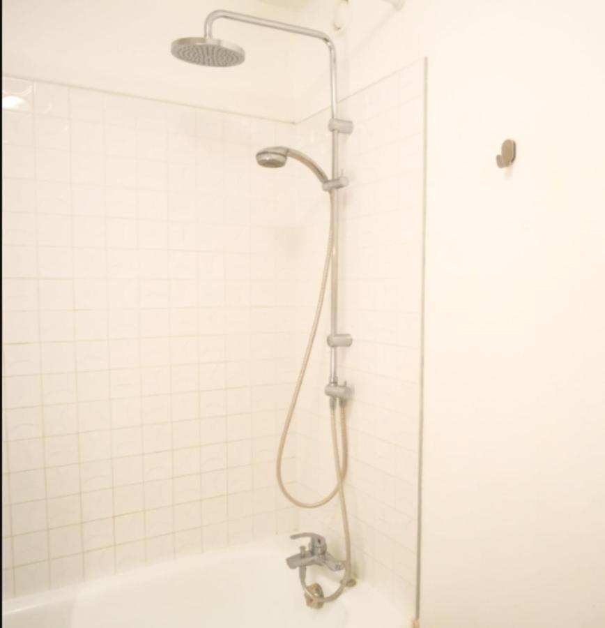 Beautiful And Bright Appt With Eiffel Tower View Apartment Paris Bagian luar foto